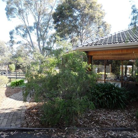 Magdala Motor Lodge & Lakeside Restaurant Stawell Exterior photo
