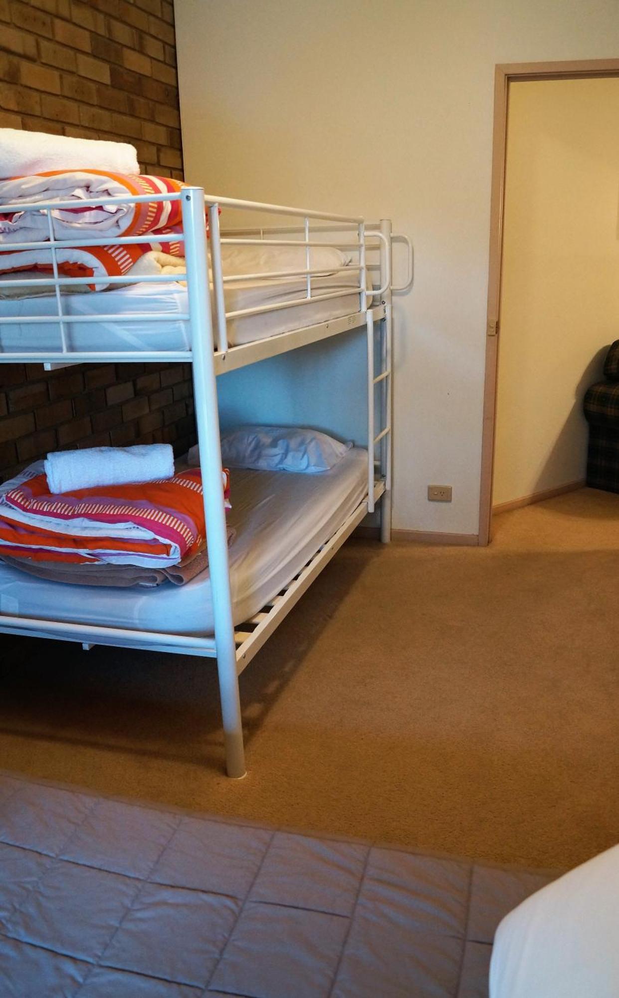 Magdala Motor Lodge & Lakeside Restaurant Stawell Room photo