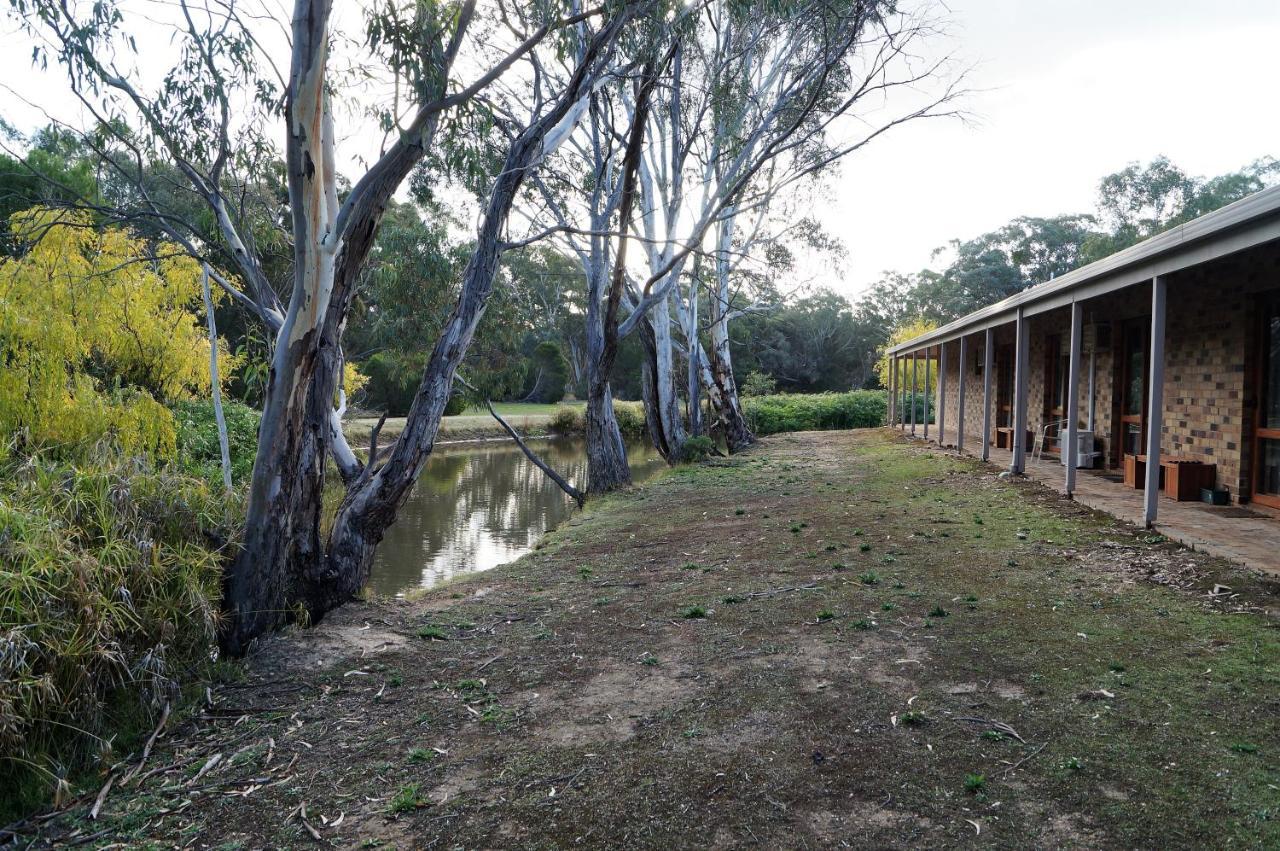 Magdala Motor Lodge & Lakeside Restaurant Stawell Exterior photo